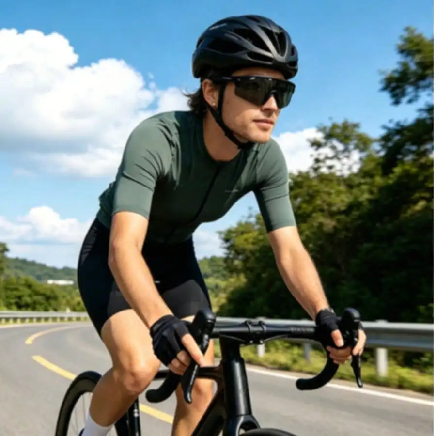 Open-Ear Audio Smart Cycling Sunglasses, Polarized UV400 Sports Glasses with Bluetooth Speaker for Outdoor Riding Fishing